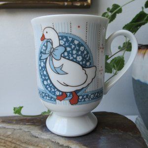 Porcelain Mug on Pedestal "Ribbon Goose" by B&D, 1980s